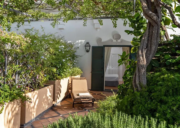 Hotel Punta Regina